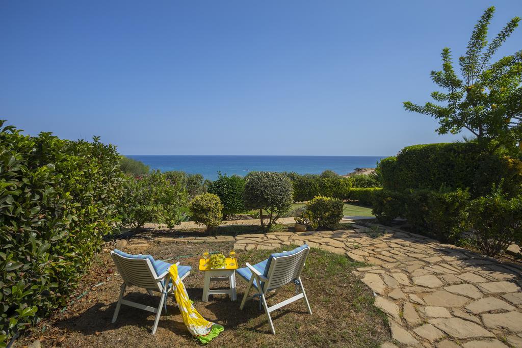 Protaras Beachfront Sirina Lina Suite Паралимни Экстерьер фото